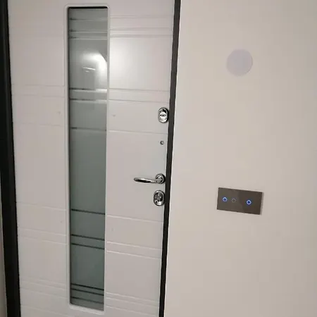 Luxury Private House And Parking Netflix 4*