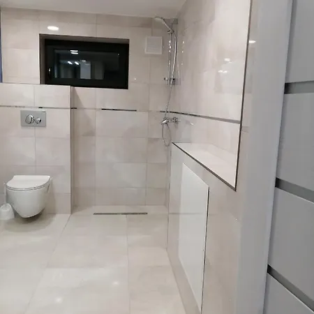 Luxury Private House And Parking Netflix Apart-hotel
