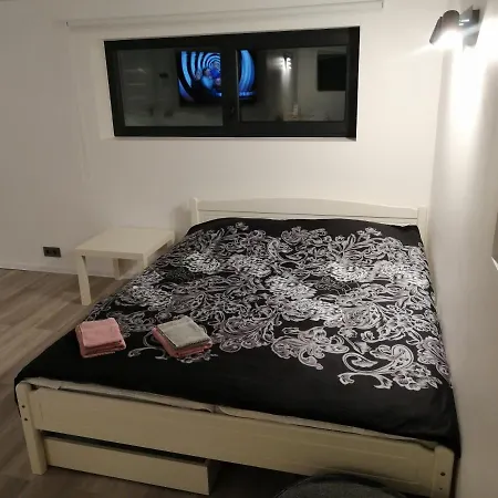 Luxury Private House And Parking Netflix