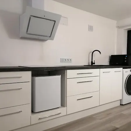 Luxury Private House And Parking Netflix 3*