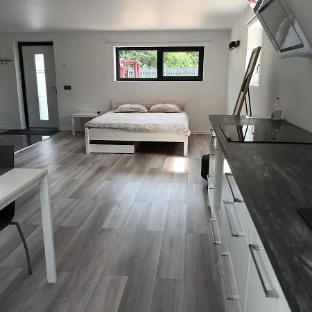 Luxury Private House And Parking Netflix 4*