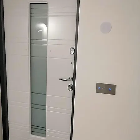 Luxury Private House And Parking Netflix 4*