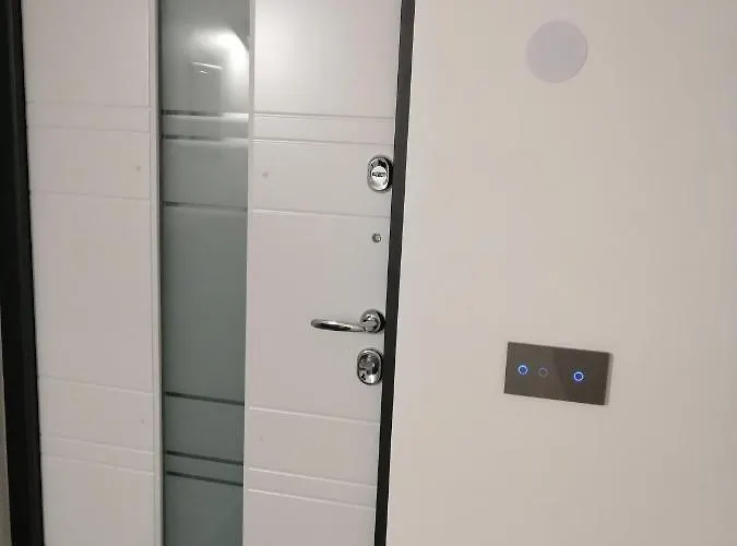 Luxury Private House And Parking Netflix 3*