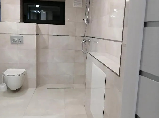 Luxury Private House And Parking Netflix Aparthotel