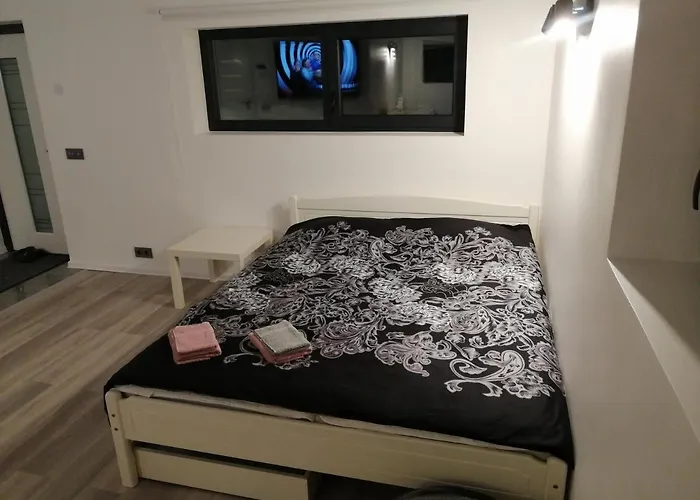 Luxury Private House And Parking Netflix