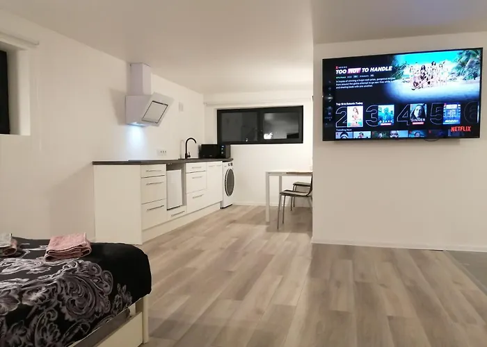 Aparthotel Luxury Private House And Parking Netflix